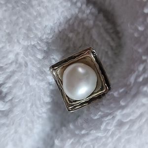 Silpada Sterling Silver and Pearl Ring size 7